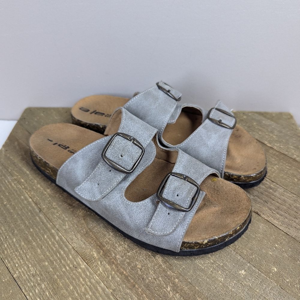 Gray Suede Double Buckle Comfort Sandals – A/C Alejandro Espinoza Size 7